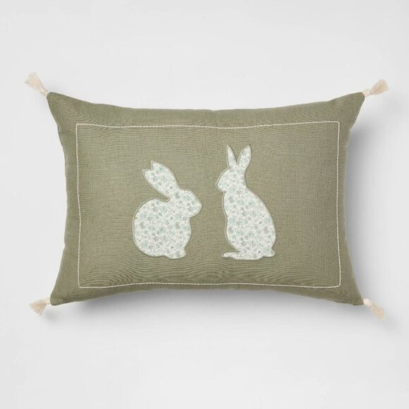 Threshold Studio McGee Lumbar Easter Bunny Applique with Tassels Army Green 2025 - Picture 1 of 6